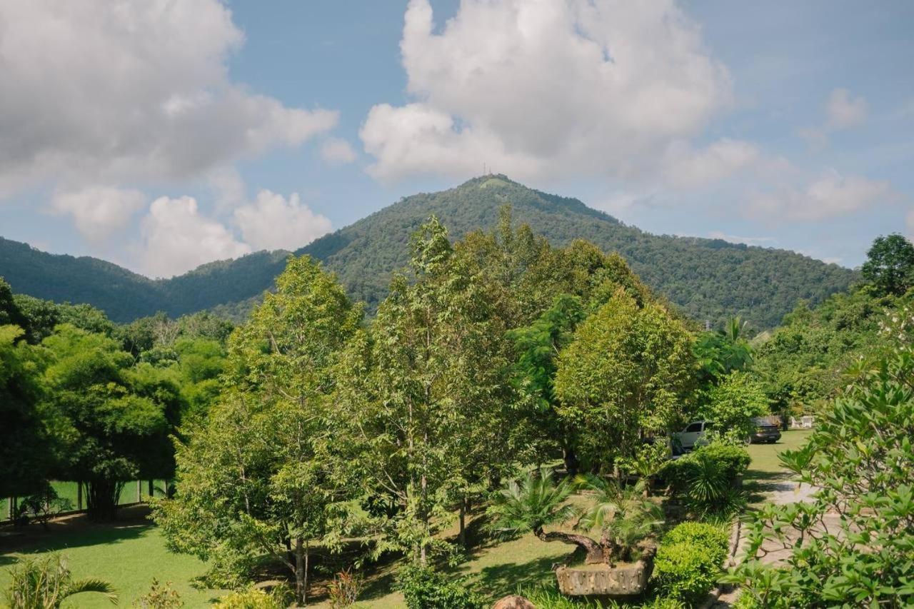 Singgahsana Villa Langkawi Kuah Exterior foto